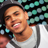 Chris Brown rompe una ventana de un programa de televisi�n